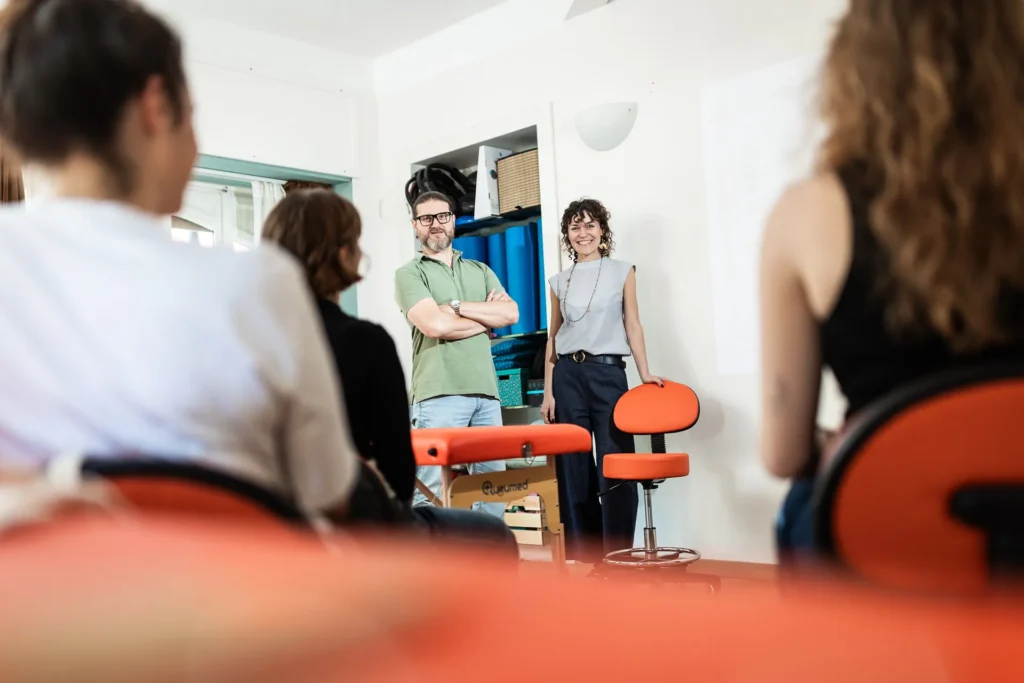 lezione-teorica-aula-corso-osteopatia-stilla